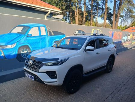 2021-Toyota-Fortuner-28-GD-6-Raised-Body-Auto_7