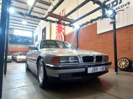 1998-BMW-7-Series-740i-Auto_0