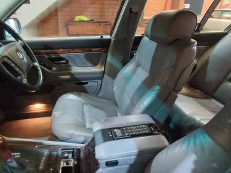 1998-BMW-7-Series-740i-Auto_4