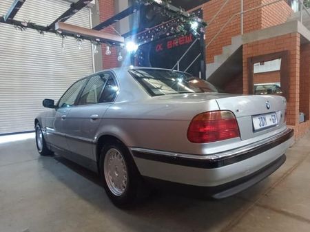 1998-BMW-7-Series-740i-Auto_5