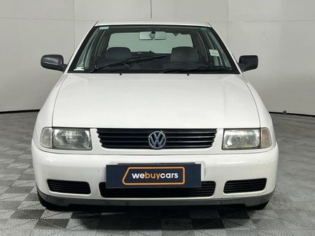 2002-Volkswagen-Polo-Playa-14_4