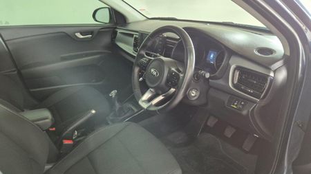 2020-Kia-Rio-14-EX-5-dr_15