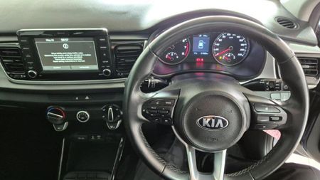 2020-Kia-Rio-14-EX-5-dr_5