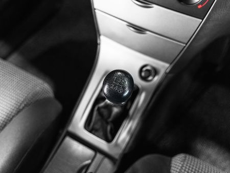 2005-Toyota-RunX-140i-RS_11