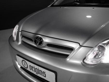 2005-Toyota-RunX-140i-RS_18