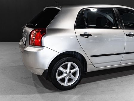 2005-Toyota-RunX-140i-RS_7