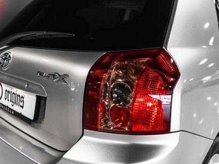 2005-Toyota-RunX-140i-RS_8