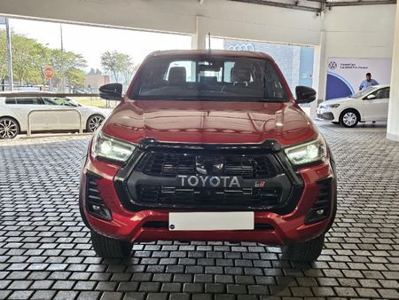 2022-Toyota-Hilux-28-GD-6-GR-S-4x4-Auto-Double-Cab_11