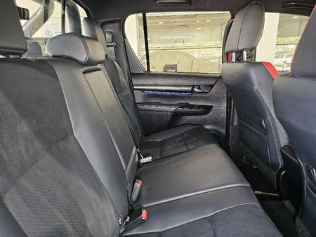 2022-Toyota-Hilux-28-GD-6-GR-S-4x4-Auto-Double-Cab_12