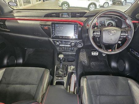 2022-Toyota-Hilux-28-GD-6-GR-S-4x4-Auto-Double-Cab_22