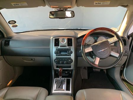 2006-Chrysler-300C-57-Hemi-V8-Auto_10