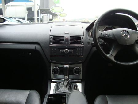 2008-Mercedes-Benz-C-Class-C-350-Elegance-Auto_11