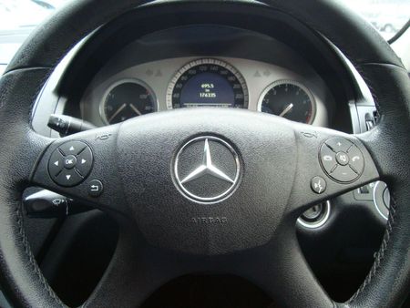 2008-Mercedes-Benz-C-Class-C-350-Elegance-Auto_13