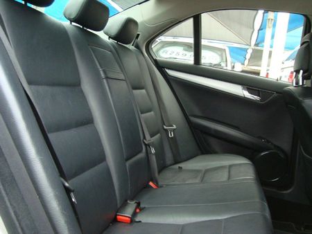 2008-Mercedes-Benz-C-Class-C-350-Elegance-Auto_7