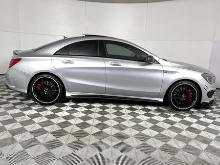 2017-Mercedes-AMG-CLA-45-AMG_15
