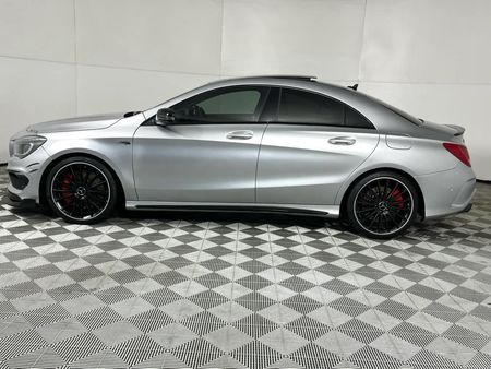 2017-Mercedes-AMG-CLA-45-AMG_17