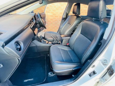 2020-Toyota-Corolla-Quest-18-Prestige-Auto_13