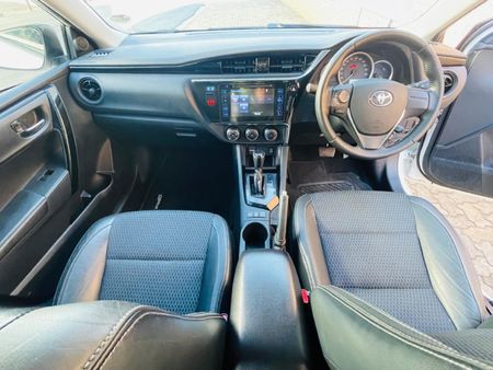 2020-Toyota-Corolla-Quest-18-Prestige-Auto_15
