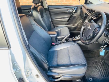 2020-Toyota-Corolla-Quest-18-Prestige-Auto_21