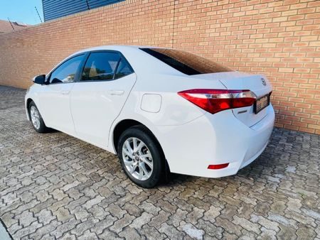 2020-Toyota-Corolla-Quest-18-Prestige-Auto_6