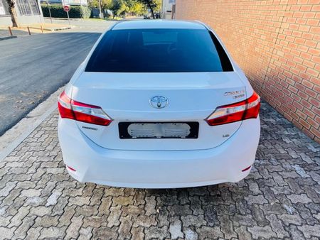 2020-Toyota-Corolla-Quest-18-Prestige-Auto_8