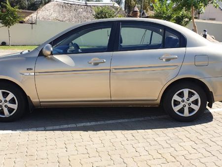 2009-Hyundai-Accent-16-GLS_6