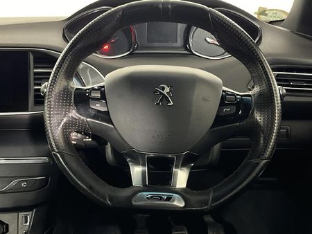 2016-Peugeot-308-16e-THP-GT-5-dr_9