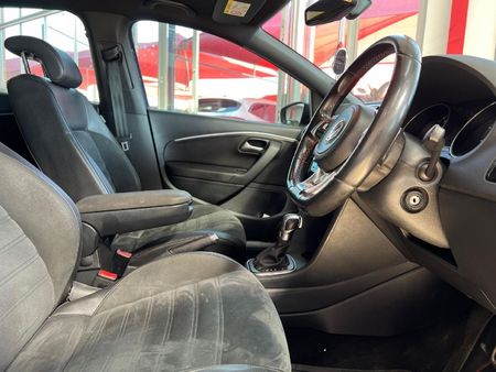 2016-Volkswagen-Polo-GTI-18-TSI-Auto_9