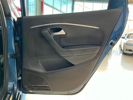 2016-Volkswagen-Polo-GTI-18-TSI-Auto_12