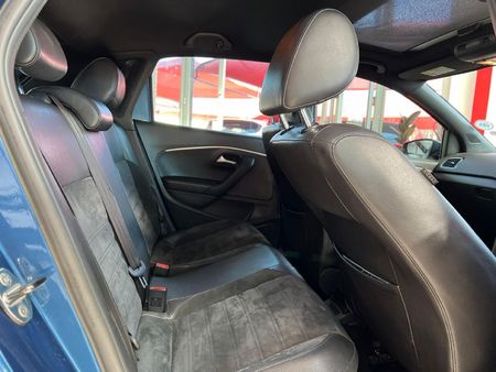 2016-Volkswagen-Polo-GTI-18-TSI-Auto_8