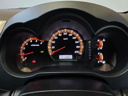 2015-Toyota-Hilux-30-D-4D-Legend-45-4x4-Auto-Double-Cab_14