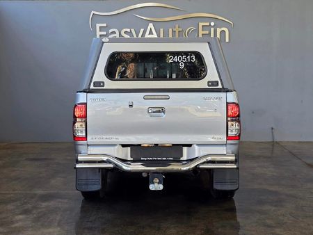2015-Toyota-Hilux-30-D-4D-Legend-45-4x4-Auto-Double-Cab_5