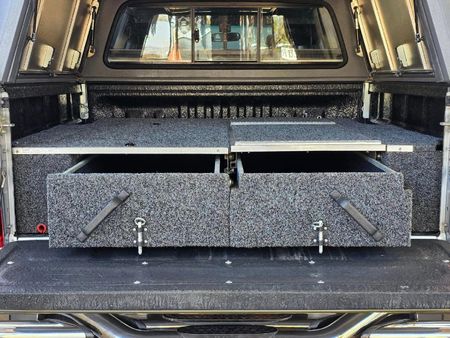 2015-Toyota-Hilux-30-D-4D-Legend-45-4x4-Auto-Double-Cab_8