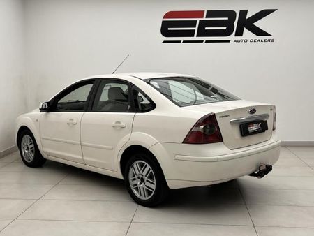 2006-Ford-Focus-20-TDCi-Ghia_3