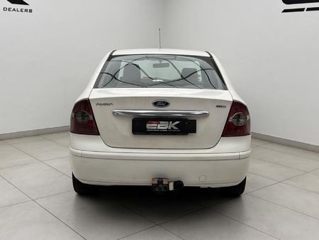 2006-Ford-Focus-20-TDCi-Ghia_4