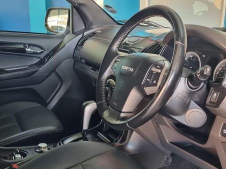 2020-Isuzu-D-Max-300-LX-4x4-Auto-Double-Cab_5