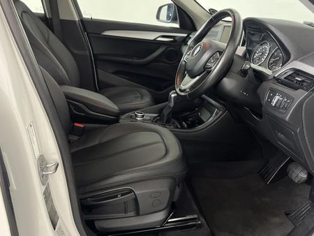 2017-BMW-X1-sDrive20d-Auto_9