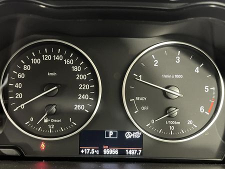 2017-BMW-X1-sDrive20d-Auto_2