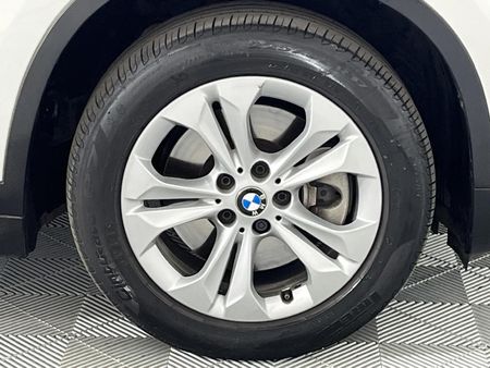 2017-BMW-X1-sDrive20d-Auto_5