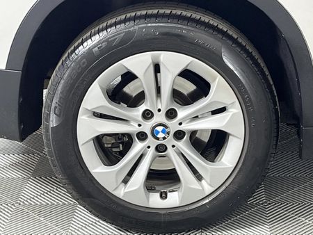 2017-BMW-X1-sDrive20d-Auto_7