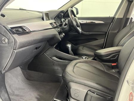 2017-BMW-X1-sDrive20d-Auto_8