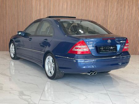 2003-Mercedes-AMG-C-Class-C32-AMG_16