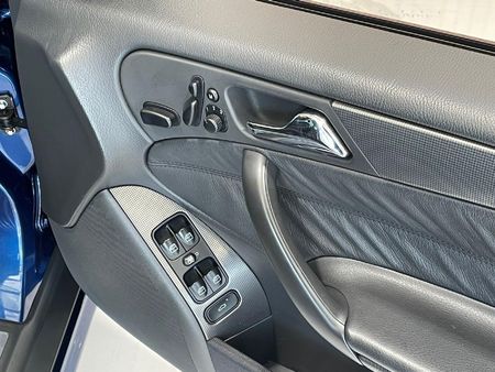 2003-Mercedes-AMG-C-Class-C32-AMG_3