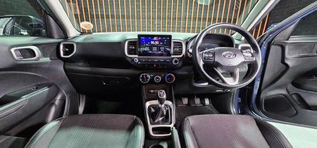 2023-Hyundai-Venue-10-TGDI-Fluid_15