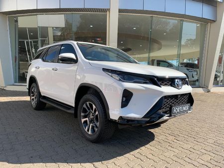 2026-Toyota-Fortuner-24-GD-6-RB-Auto_14