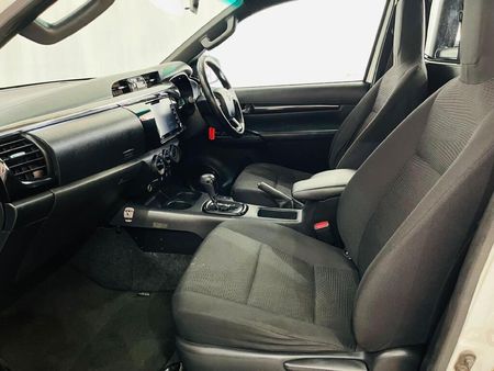 2020-Toyota-Hilux-28-GD-6-Raised-Body-Raider-Auto-Single-Cab_13