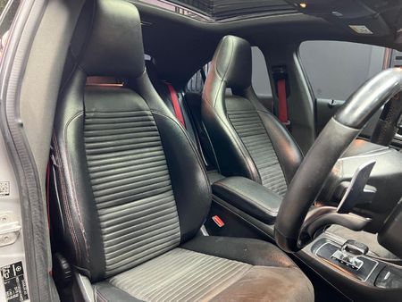 2015-Mercedes-AMG-CLA-45-AMG_11