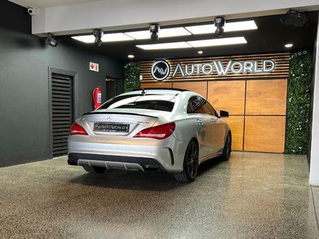 2015-Mercedes-AMG-CLA-45-AMG_7