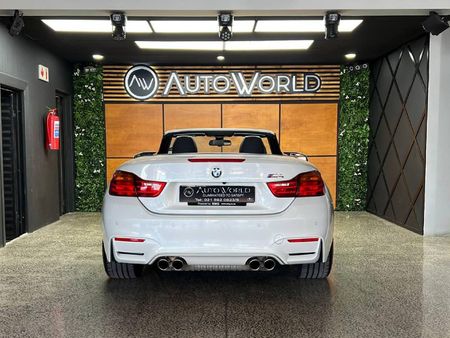 2016-BMW-M4-Convertible-Auto_12