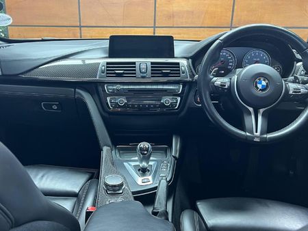 2016-BMW-M4-Convertible-Auto_3